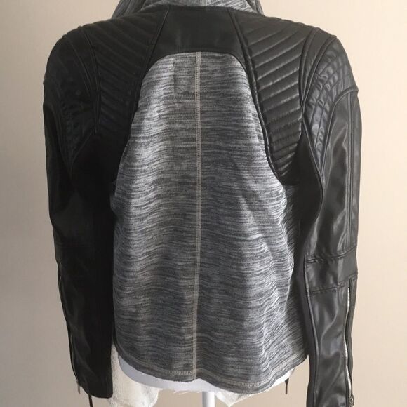 BlankNYC Faux Leather  + Heather Grey Sweatshirt Open Jacket/Sweatshirt - Size M - Picture 7 of 9